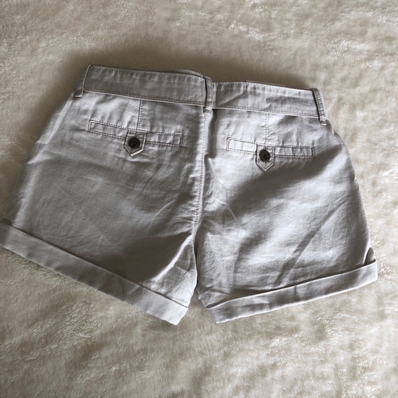 NWT UNWORN Beige Shorts Old Navy - Picture 5 of 6